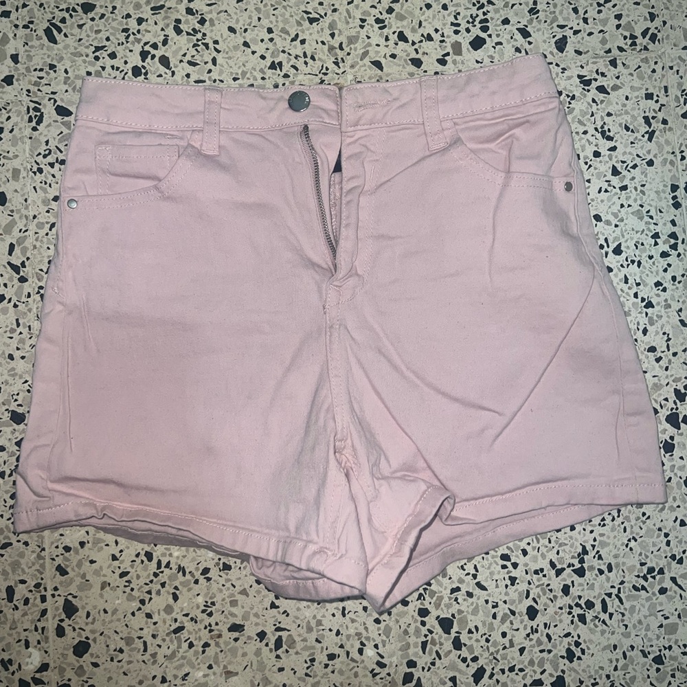 Size Large - high waisted blush pink shorts